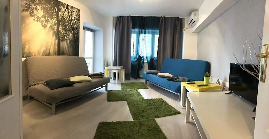 Green Apartment 7 Lovely Green Bucharest 0*,  Romania